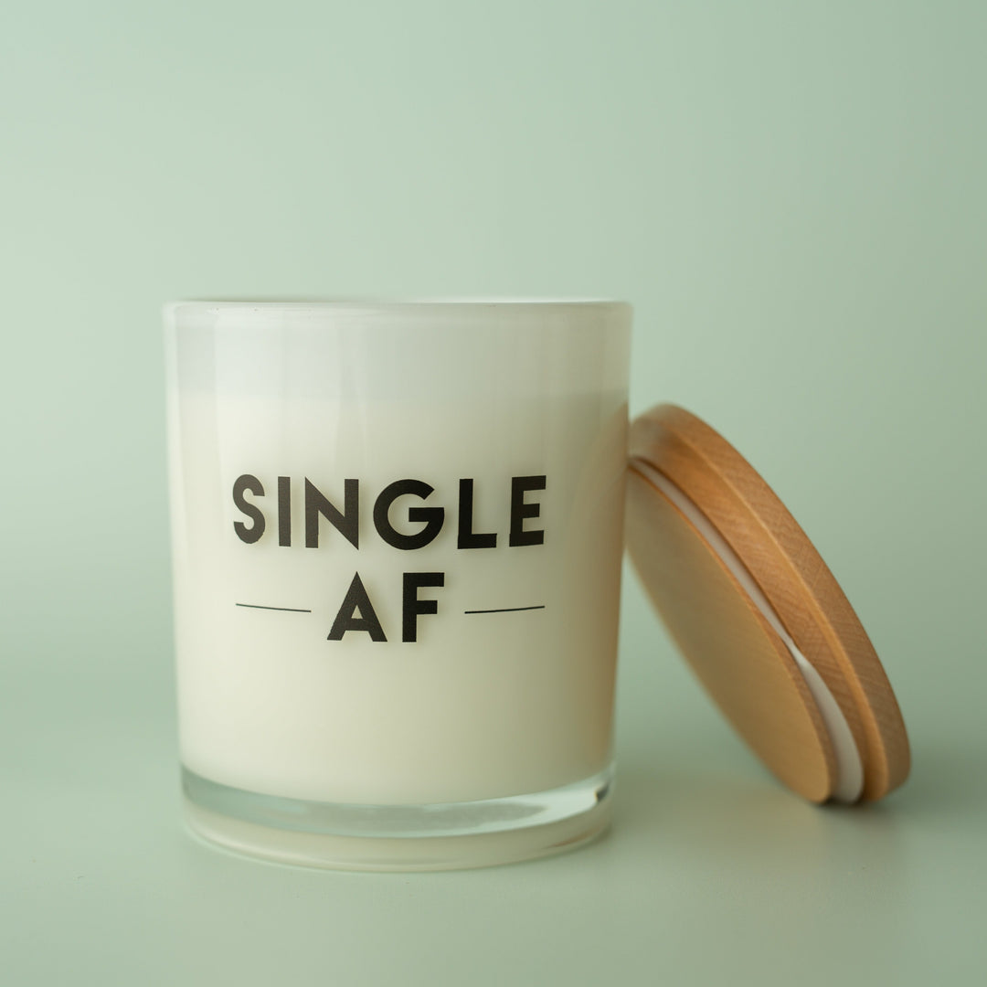 SINGLE AF CANDLE