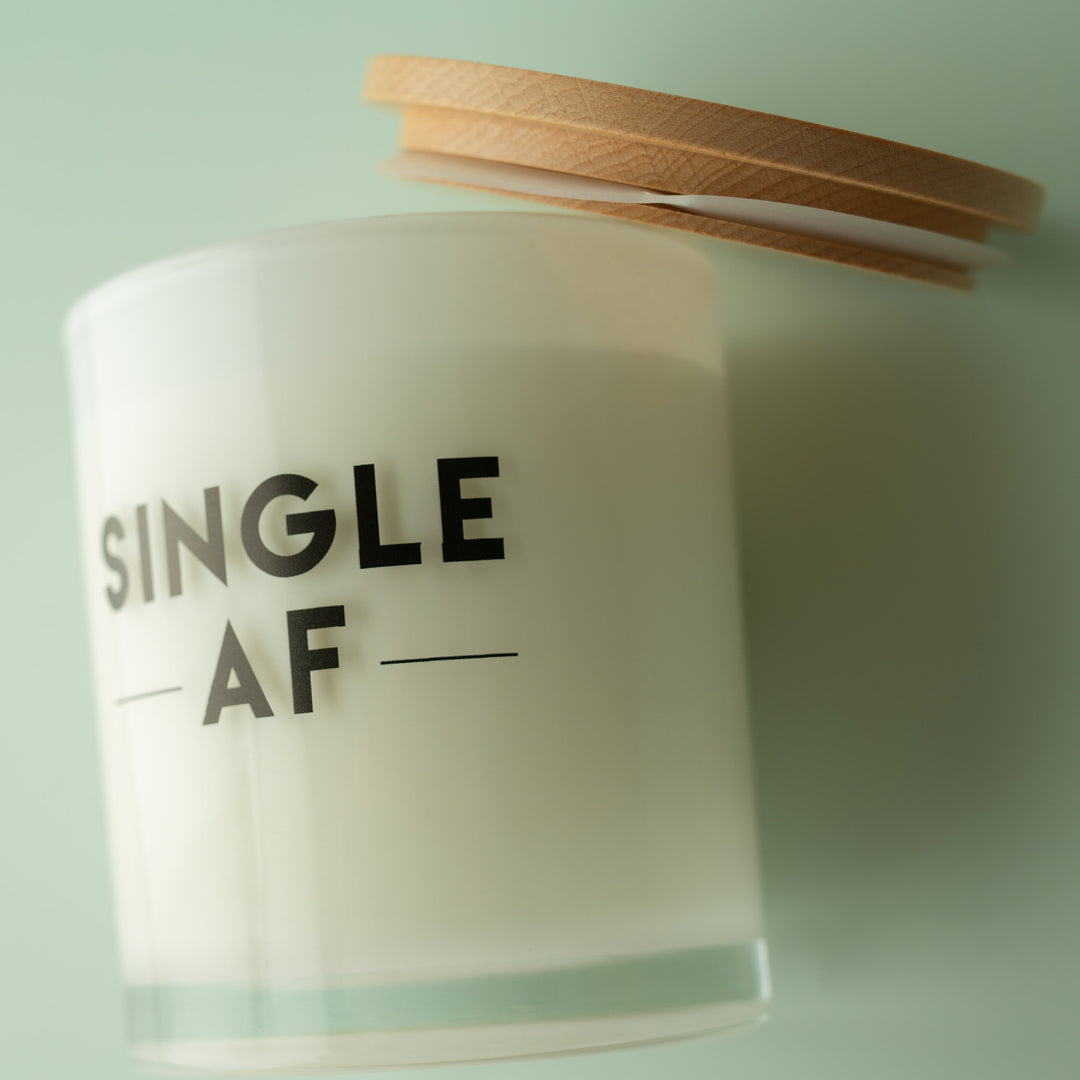 SINGLE AF CANDLE