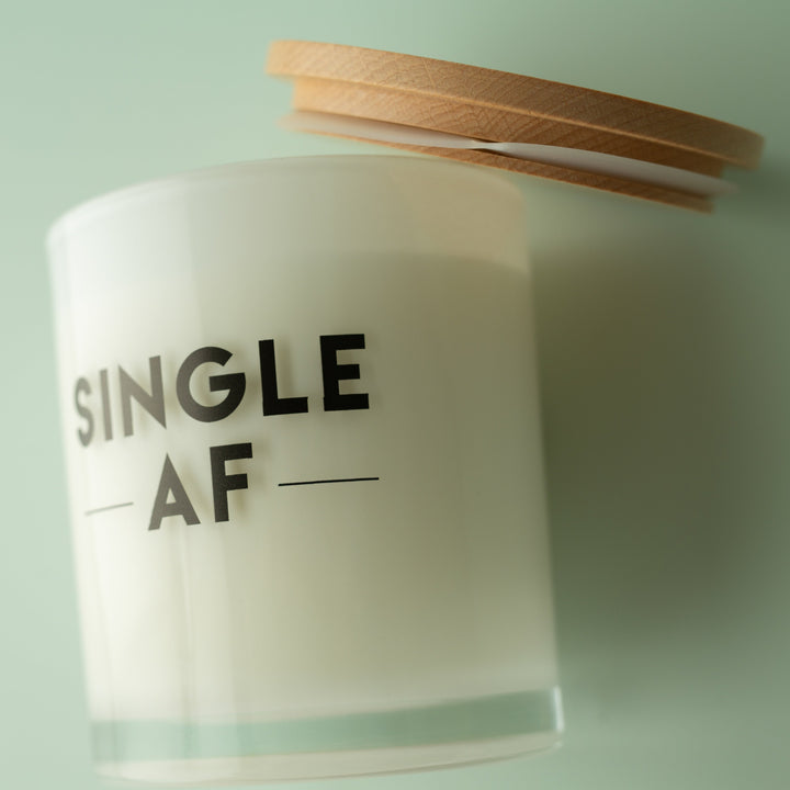 SINGLE AF CANDLE