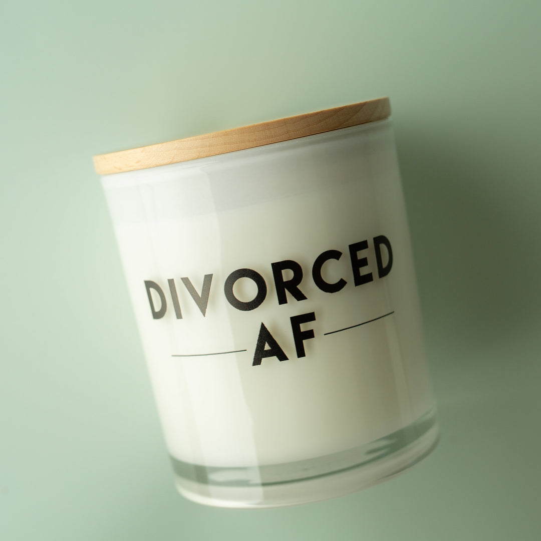 DIVORCED AF CANDLE