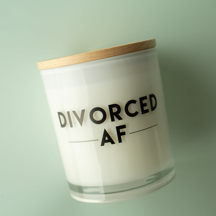 DIVORCED AF CANDLE