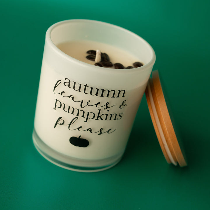 AUTUMN LEAVES AND PUMPKINS PLEASE CANDLE