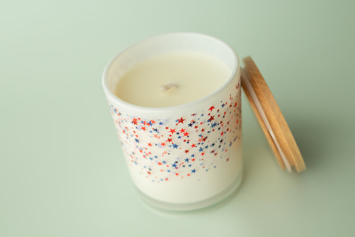 STAR CONFETTI CANDLE