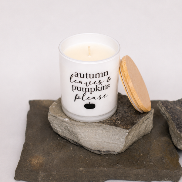 AUTUMN LEAVES AND PUMPKINS PLEASE CANDLE
