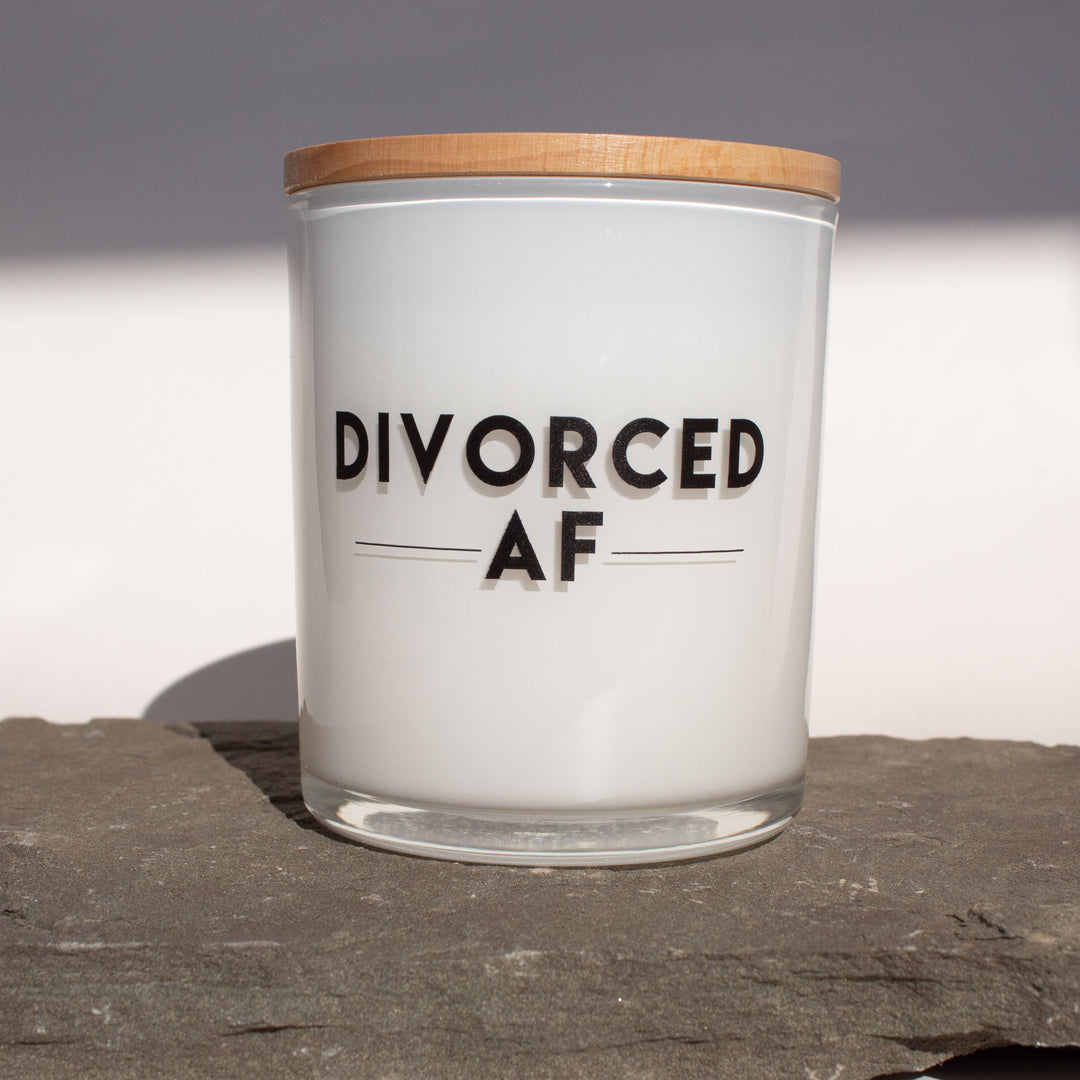 DIVORCED AF CANDLE