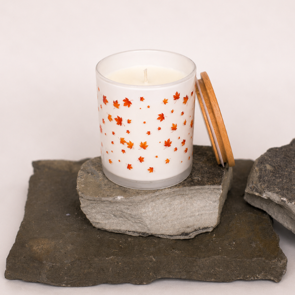 FALLING LEAVES CANDLE