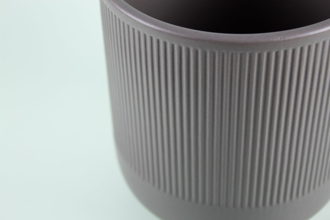 PETITE FRILL POT