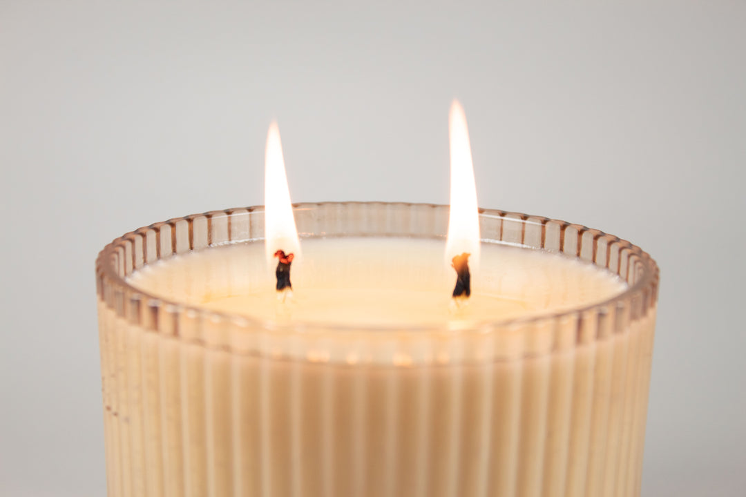 FLUTED GLASS CANDLE