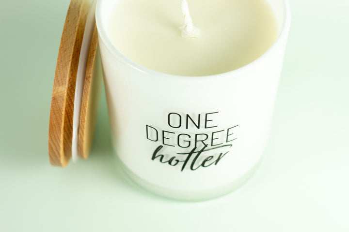 ONE DEGREE HOTTER GRADUATION CANDLE
