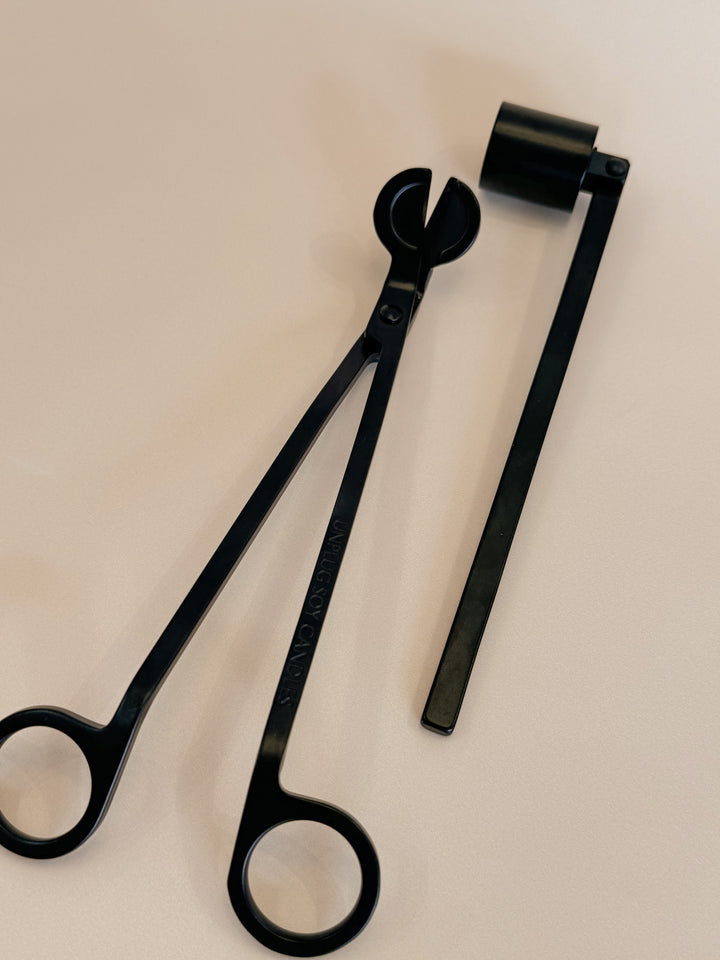 CANDLE SNUFFER