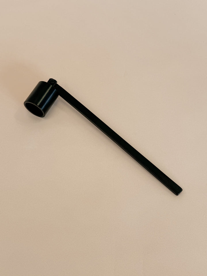 CANDLE SNUFFER