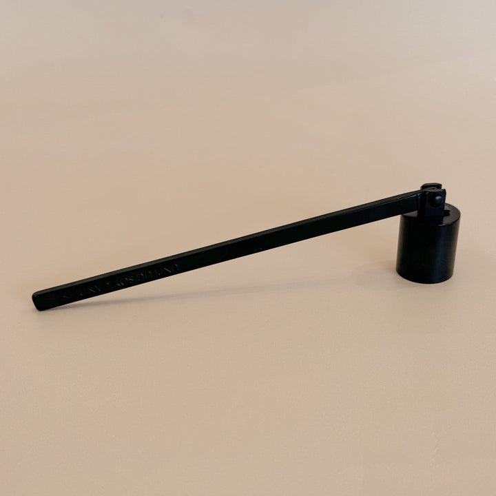 candle snuffer
