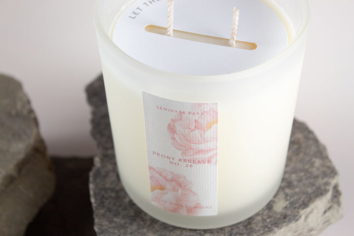 PEONY RESERVE CANDLE - FROSTED