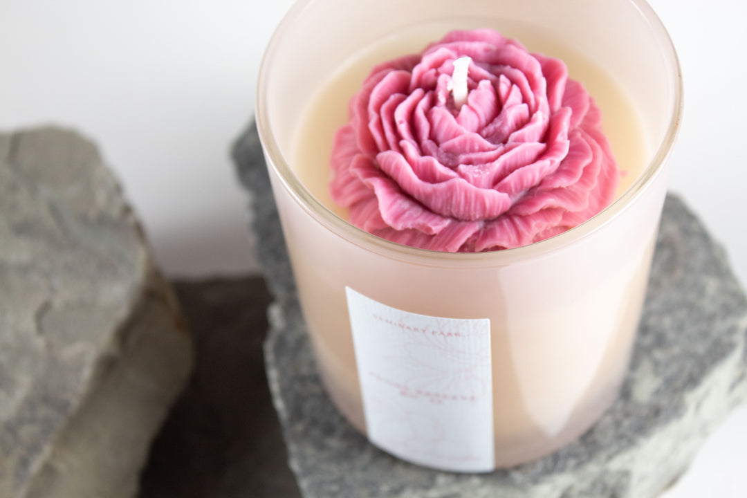 PEONY RESERVE CANDLE - SAND DUNE