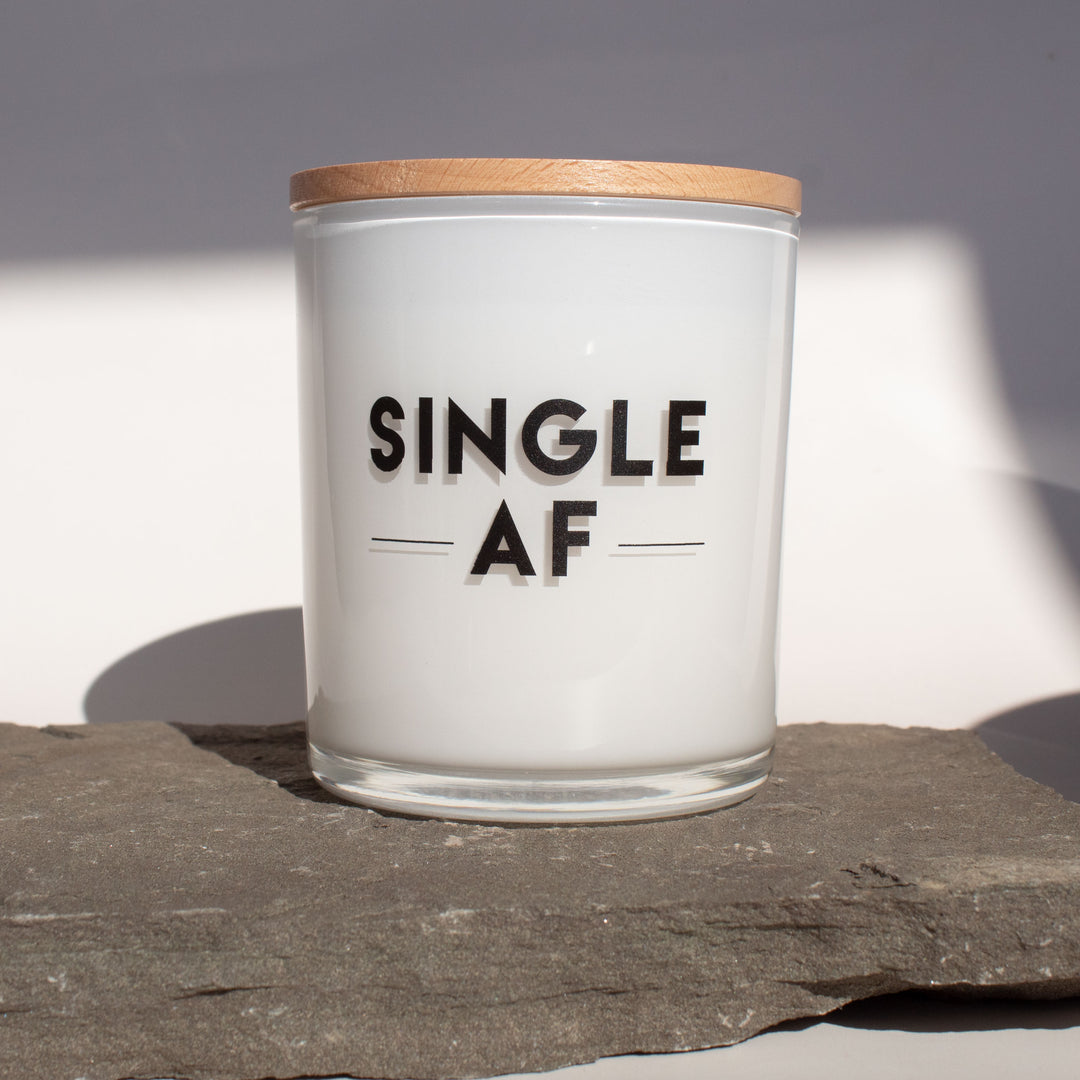 SINGLE AF CANDLE