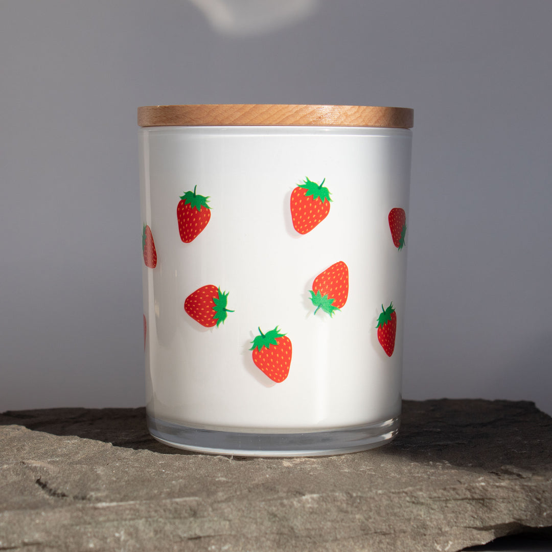 STRAWBERRY WRAP CANDLE