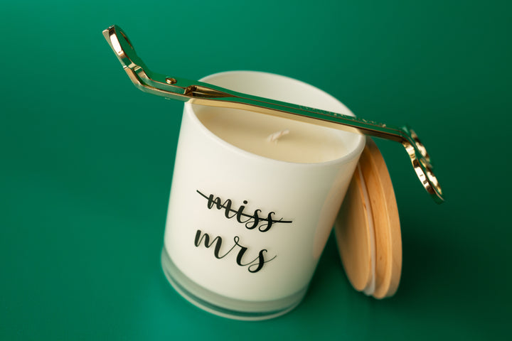 MISS TO MRS CANDLE
