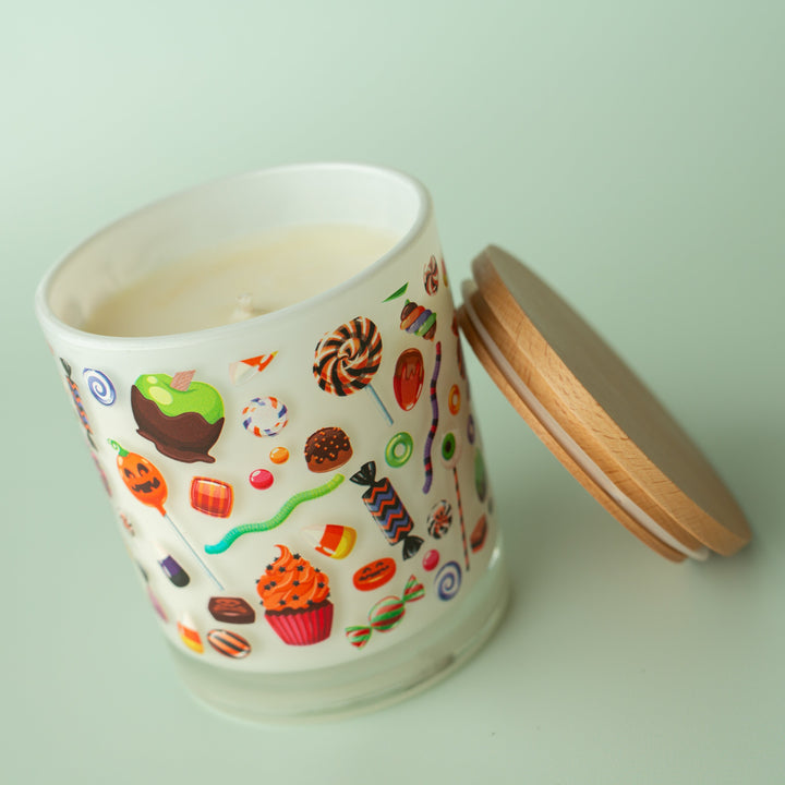 HALLOWEEN CANDY CANDLE