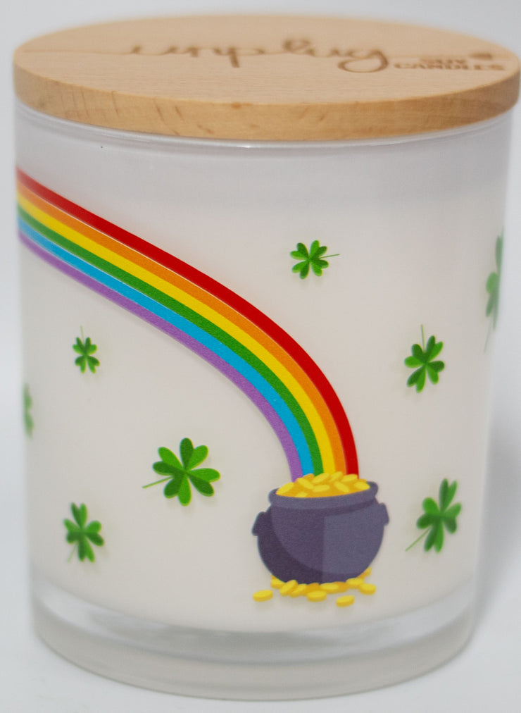 STRIKING GOLD ST PATTY CANDLE